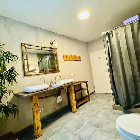 Stadtfenster Apartment *